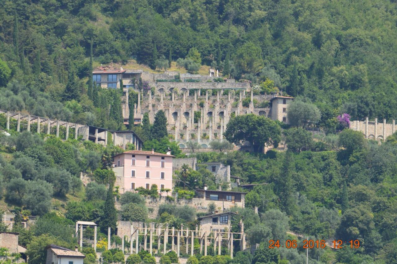 The Swan B&B Manerba del Garda Exterior photo